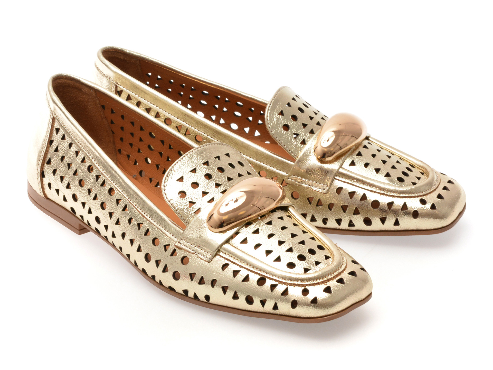 Mocasini image aurii 2842853 din piele naturala