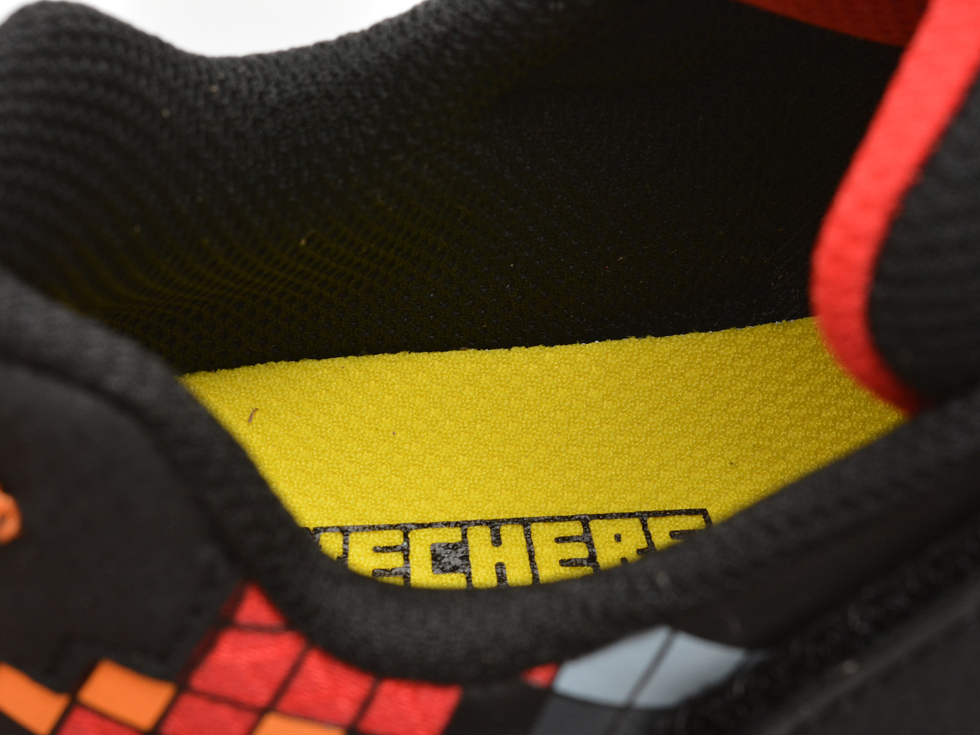 Pantofi sport SKECHERS rosii, MEGA-CRAFT 3.0, din piele ecologica