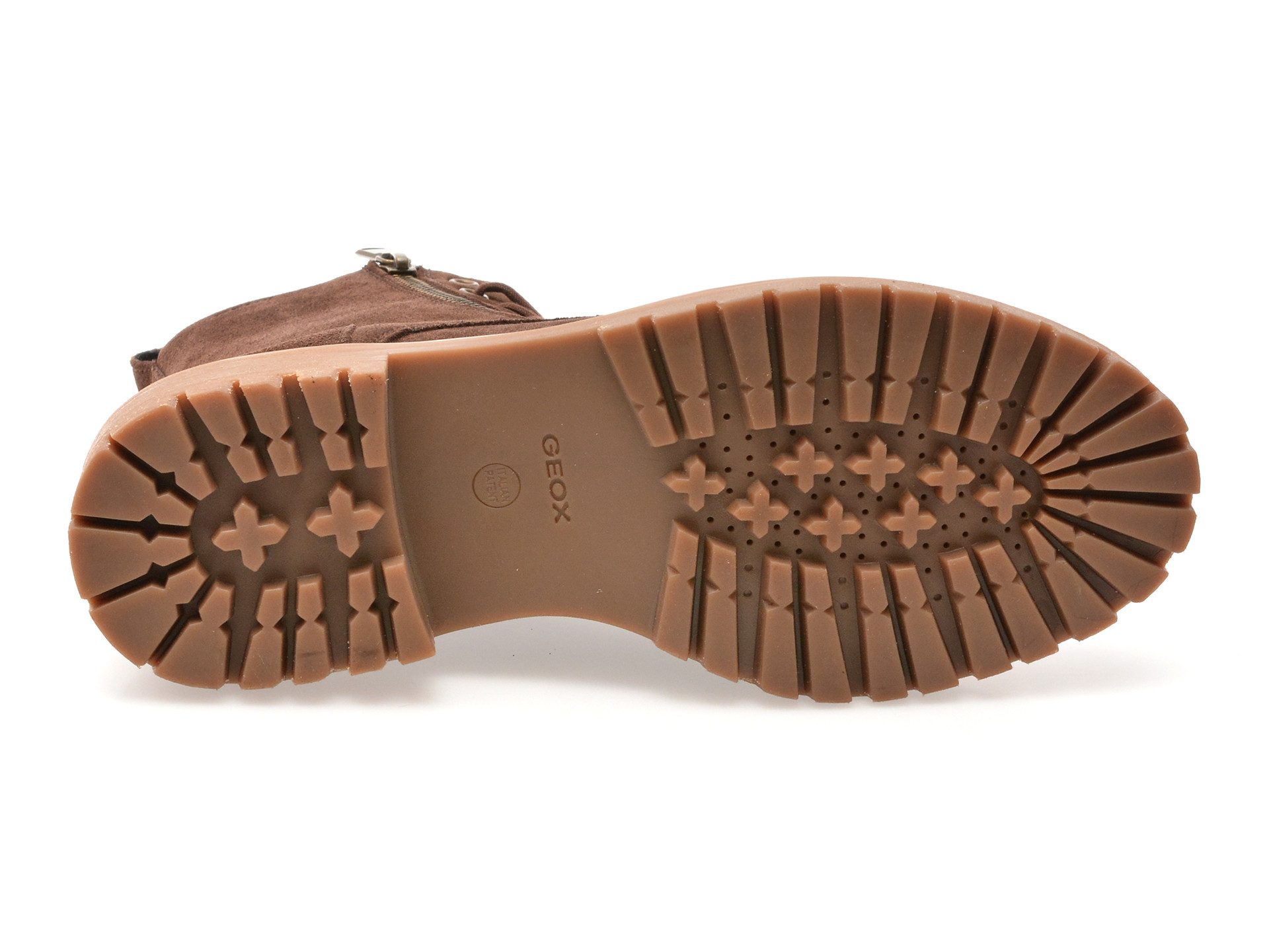 Bocanci GEOX maro, D16HRF, din piele intoarsa