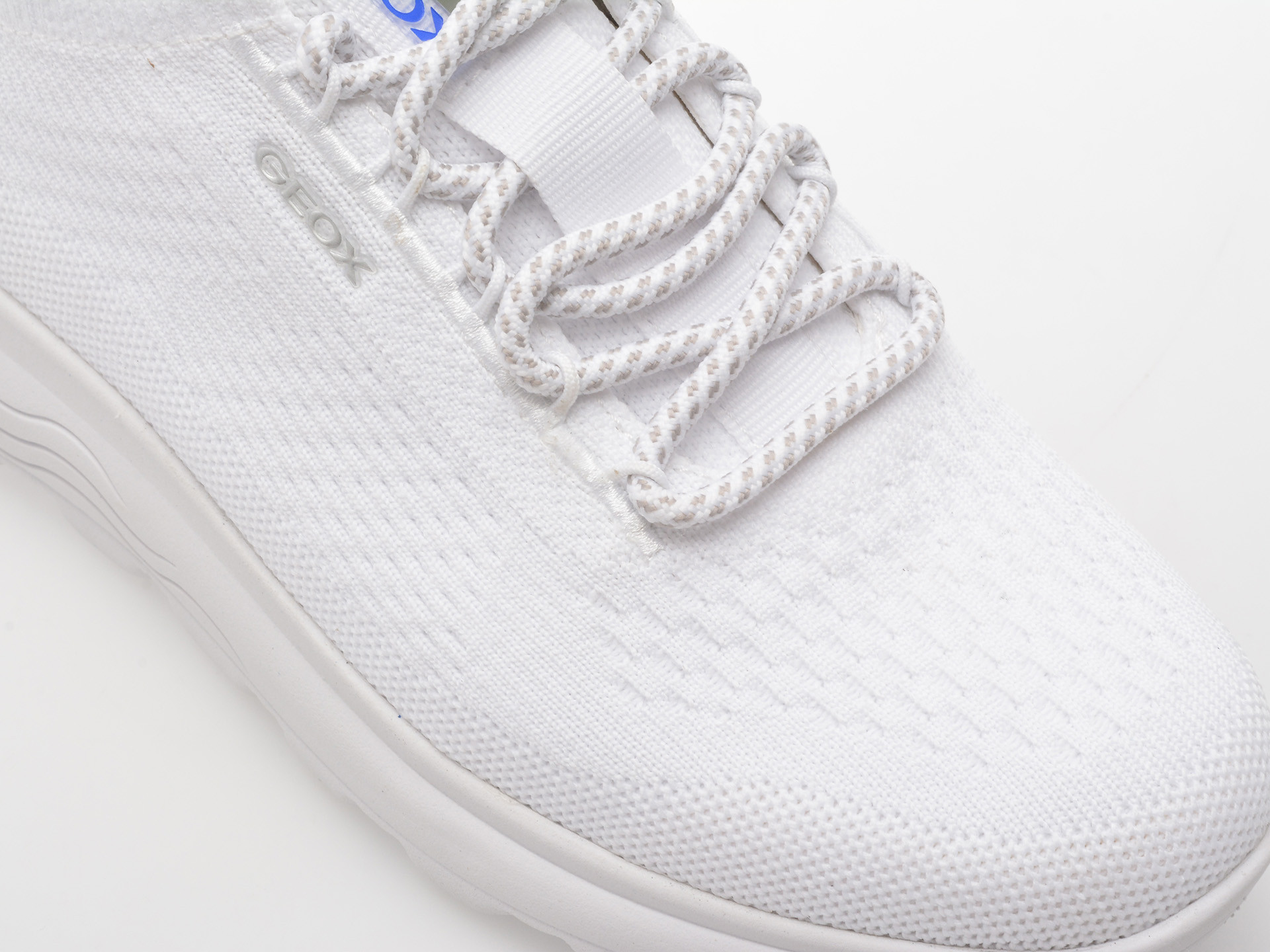 Pantofi sport GEOX albi, D15NUA, din material textil