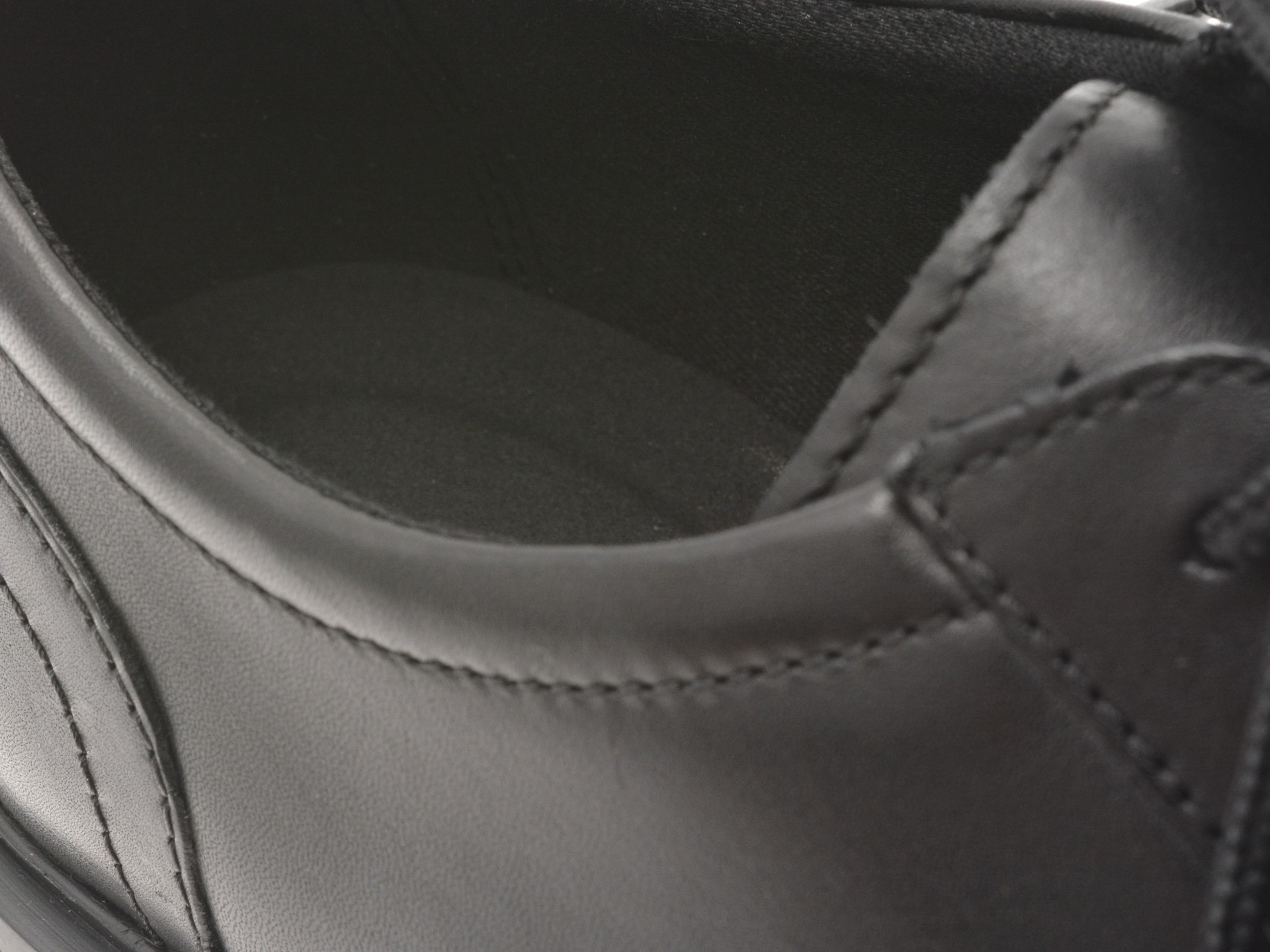 Pantofi CLARKS negri, BERWICK LACE, din piele naturala