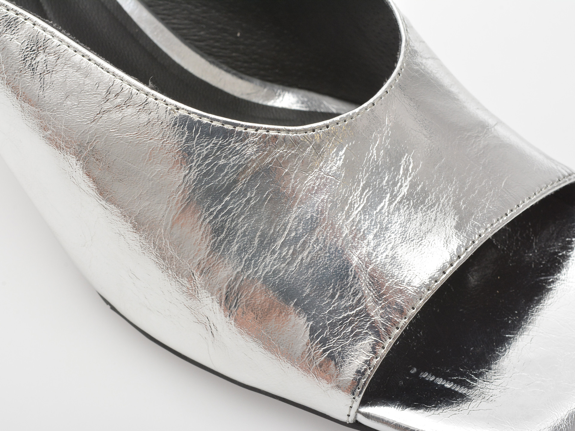 Papuci epica argintii 1f7073 din piele naturala