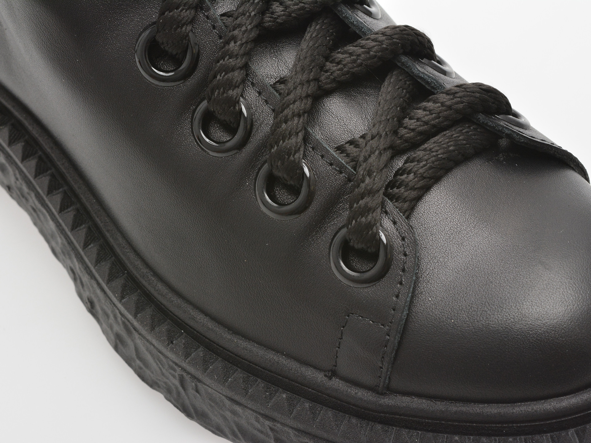 Ghete EPICA negre, 4770030, din piele naturala