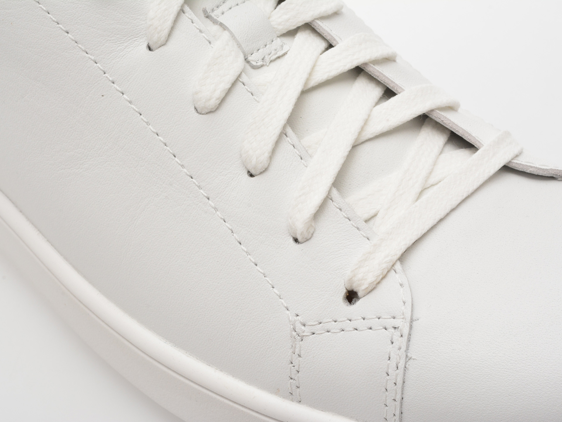 Pantofi sport GEOX albi, U45GPC, din piele naturala