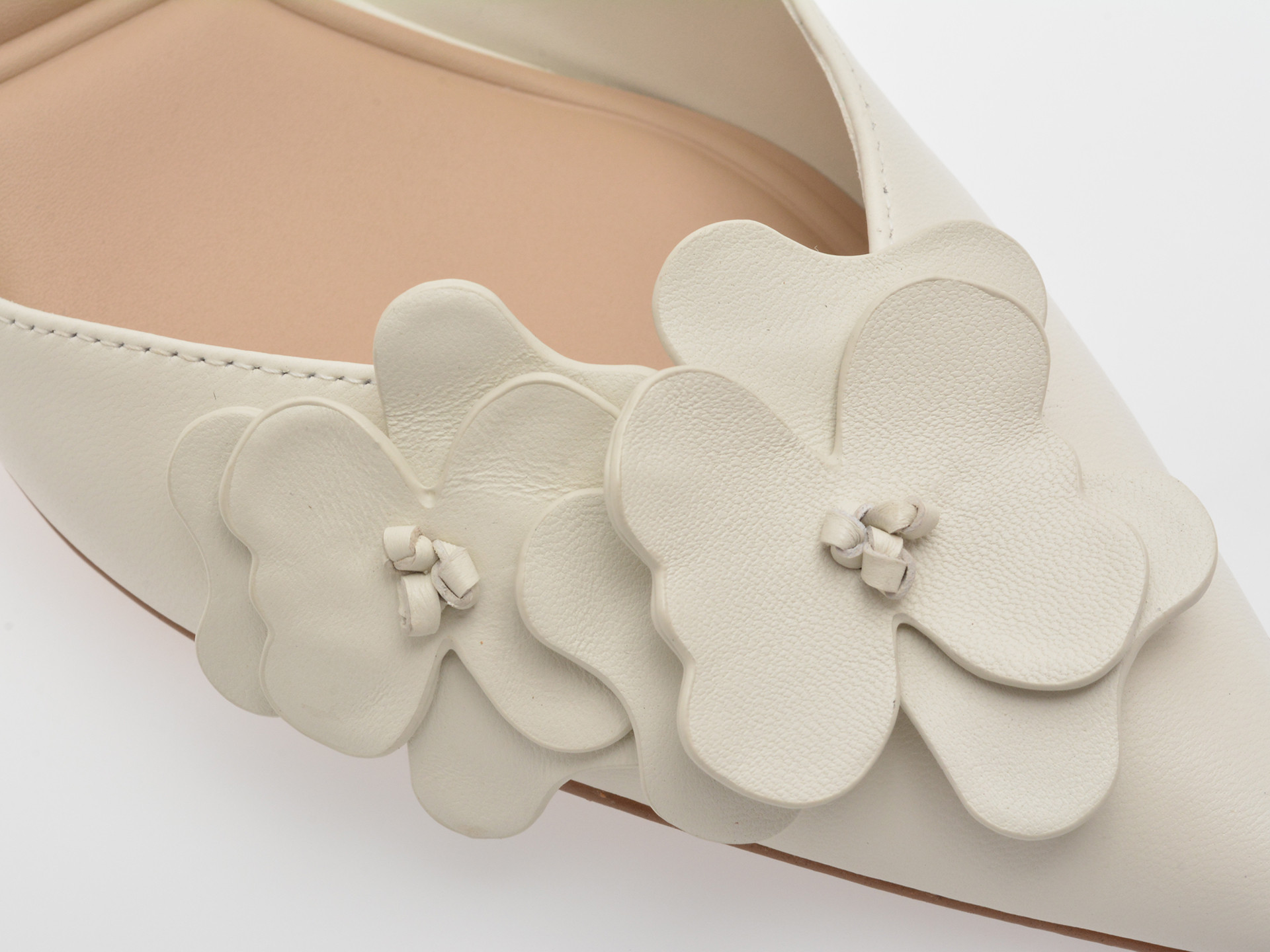 Pantofi eleganti ALDO albi, LEILANIA 121, din piele naturala