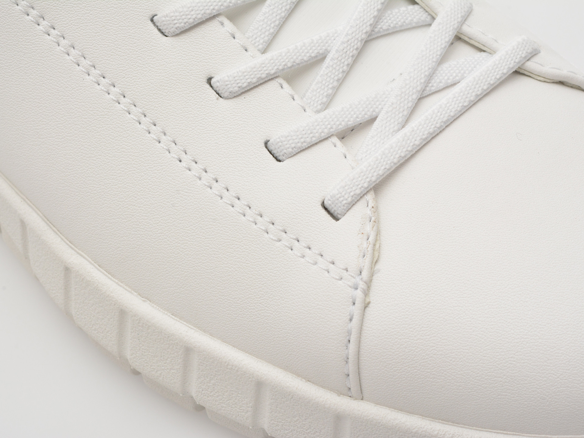 Pantofi sport GEOX albi, U56MAA, din piele ecologica