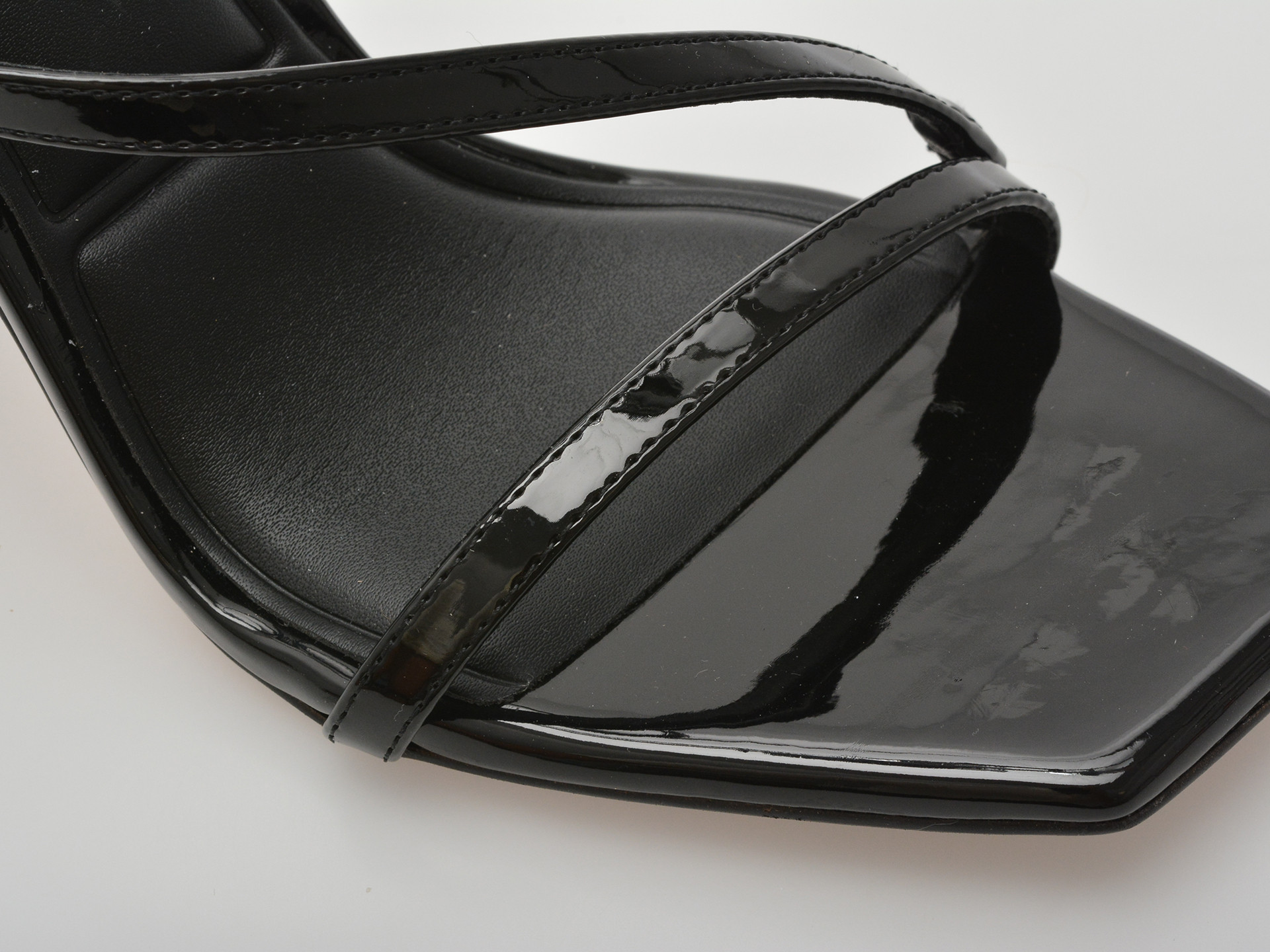 Sandale eleganti ALDO negre, SCINTILLA 001, din piele ecologica lacuita