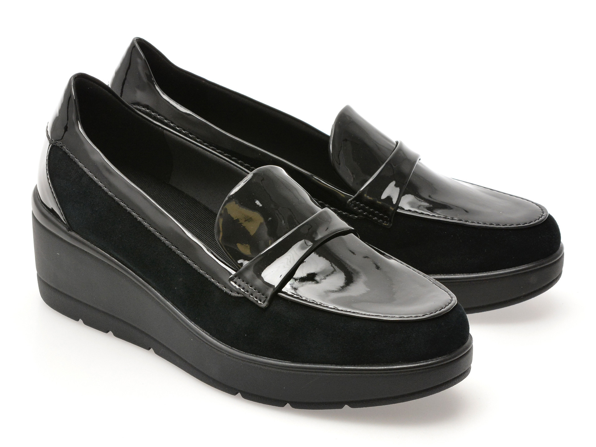 Mocasini GEOX negri, D46RAB, din piele intoarsa