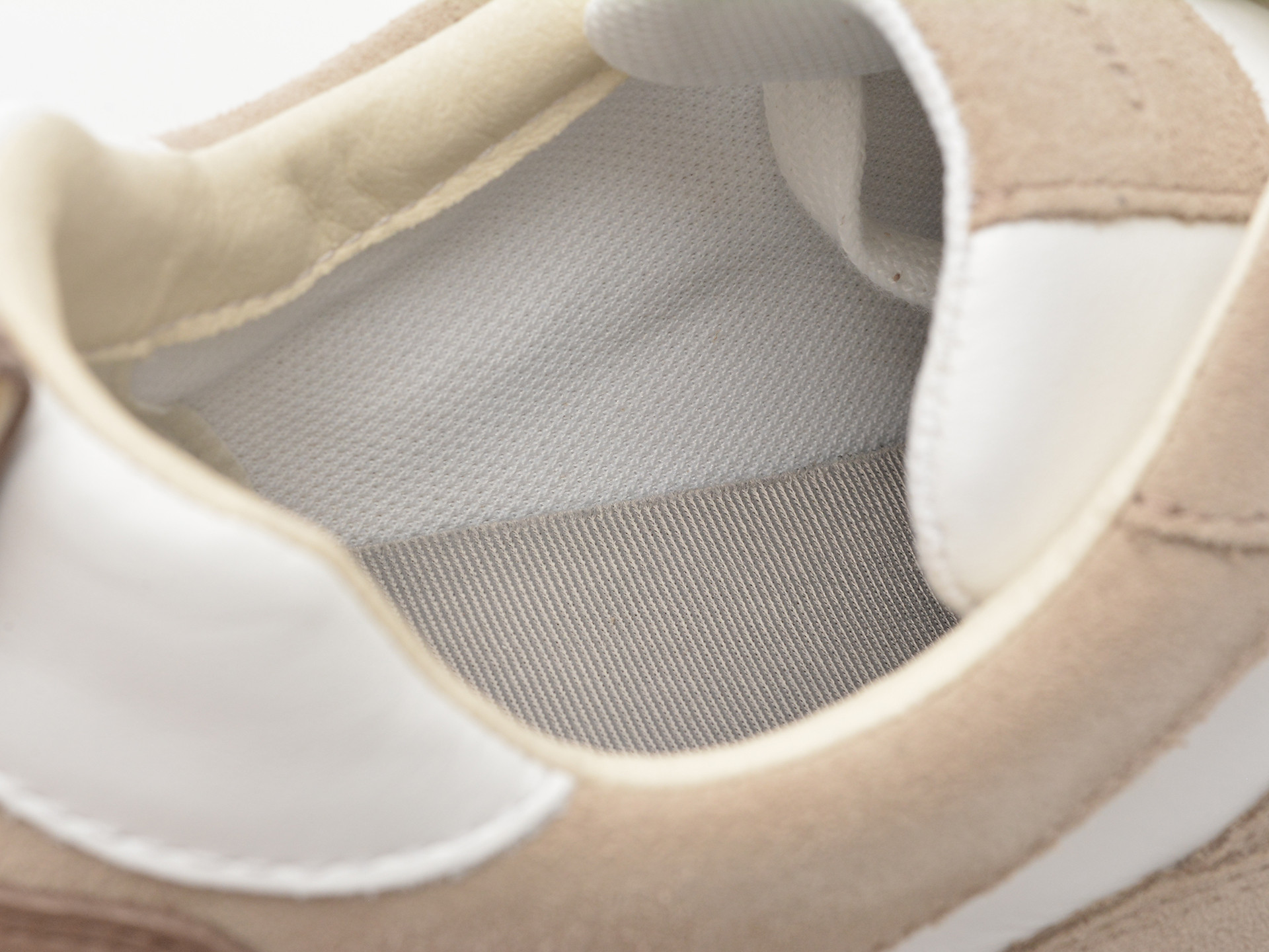 Pantofi sport GEOX albi, D36UFE, din piele naturala