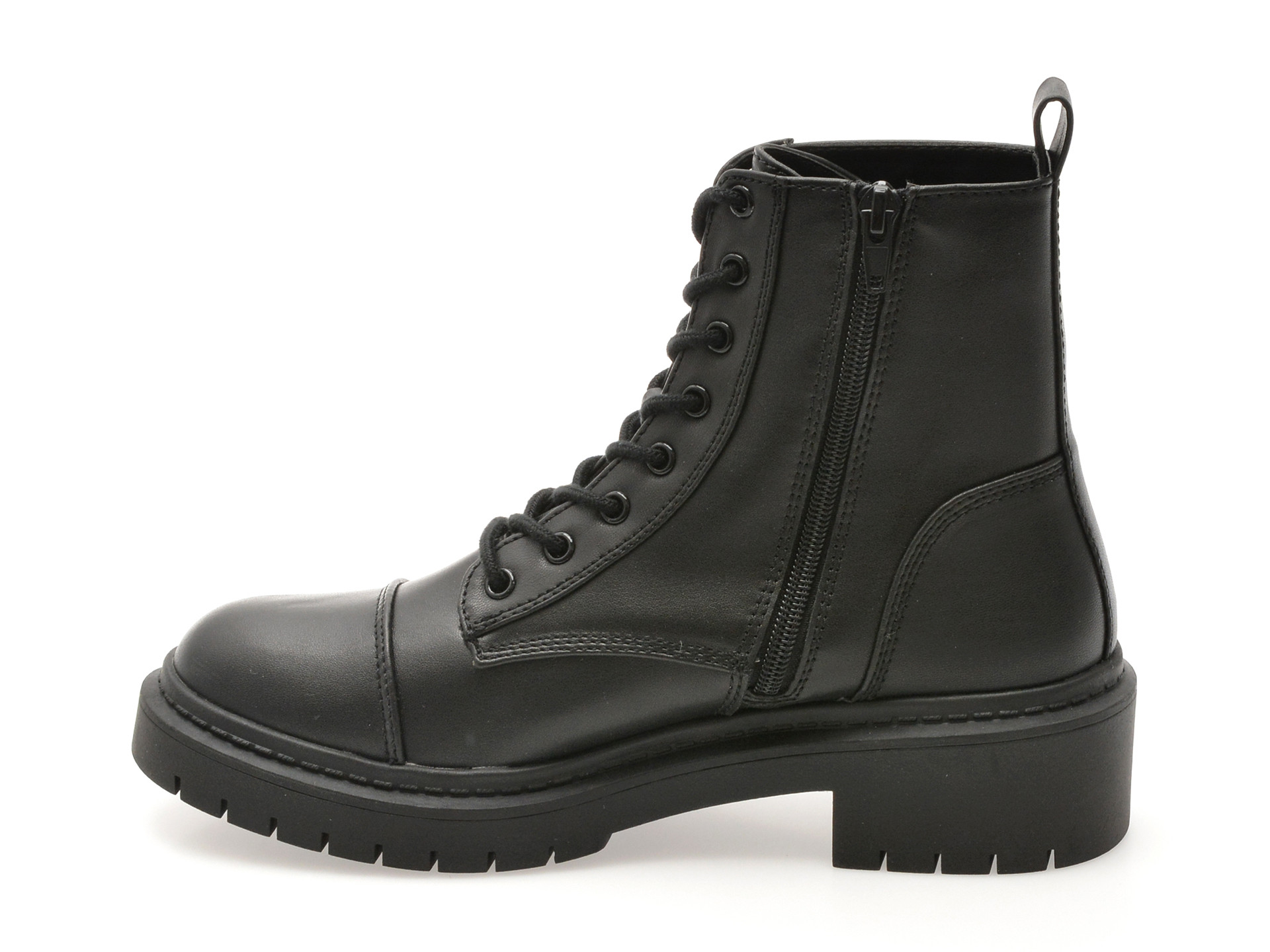 Bocanci ALDO negri, GOER 001, din piele ecologica