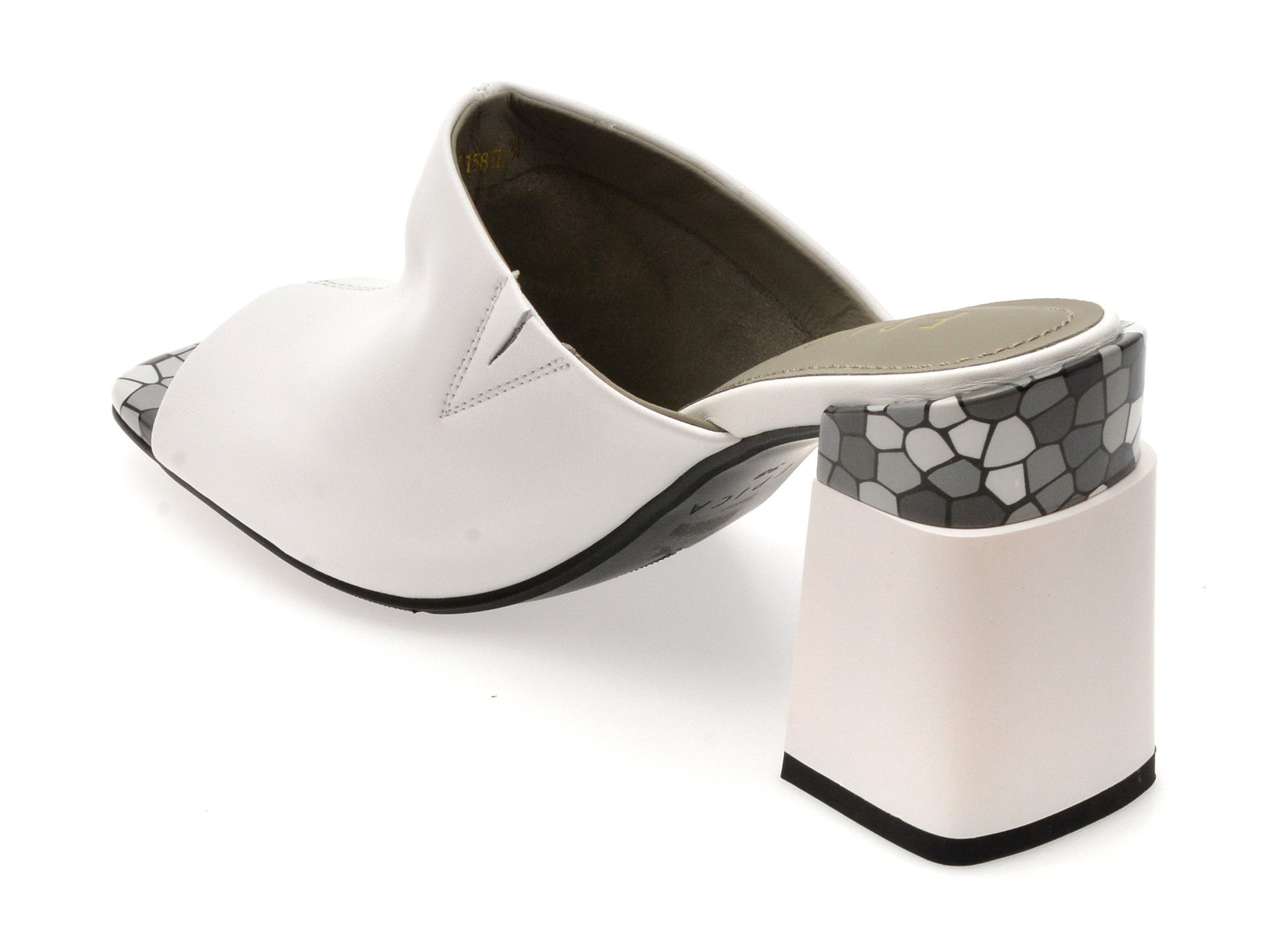 Papuci EPICA albi, 22L909, din piele naturala