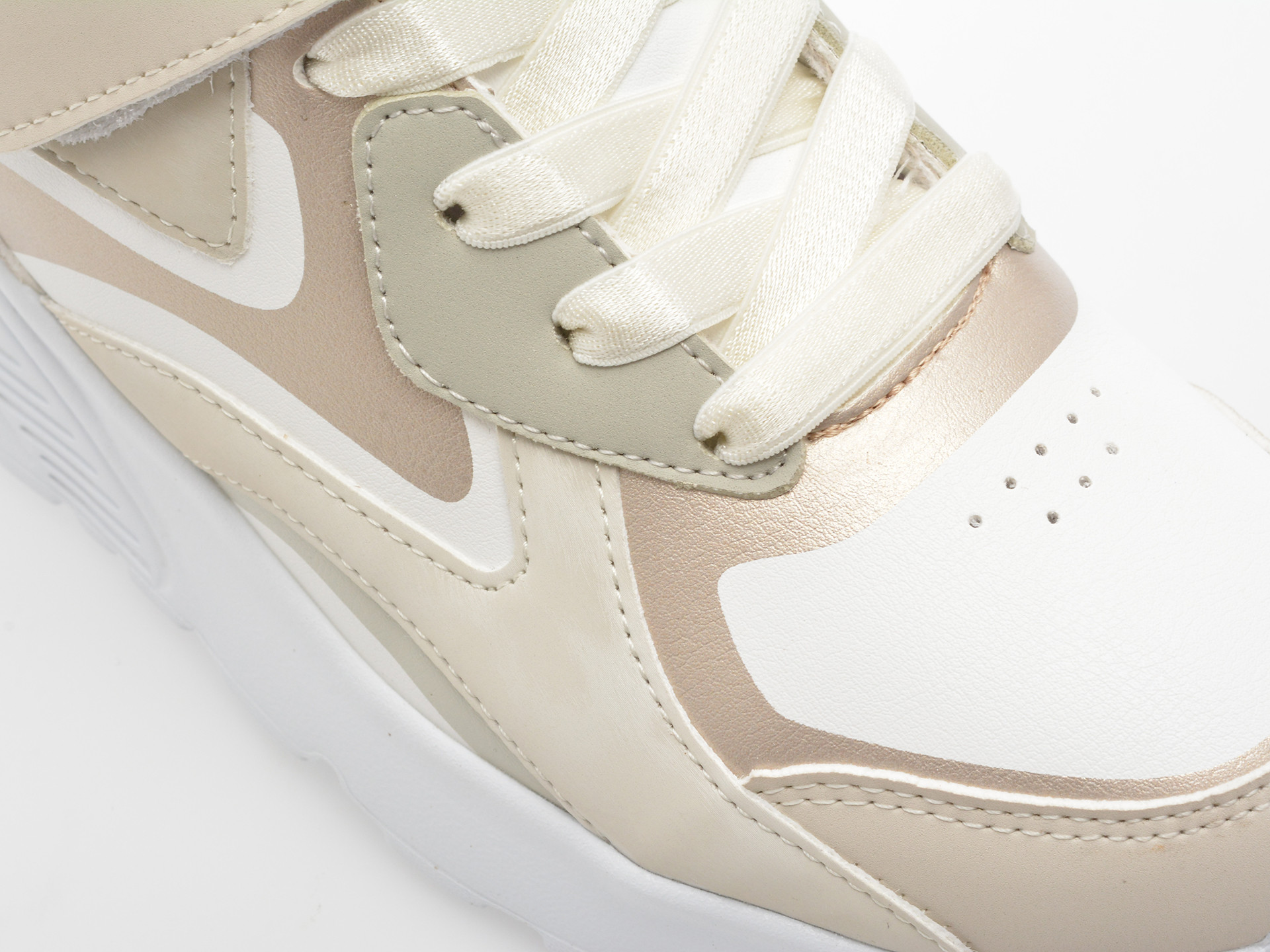 Pantofi sport SKECHERS albi, UNO LITE, din piele ecologica