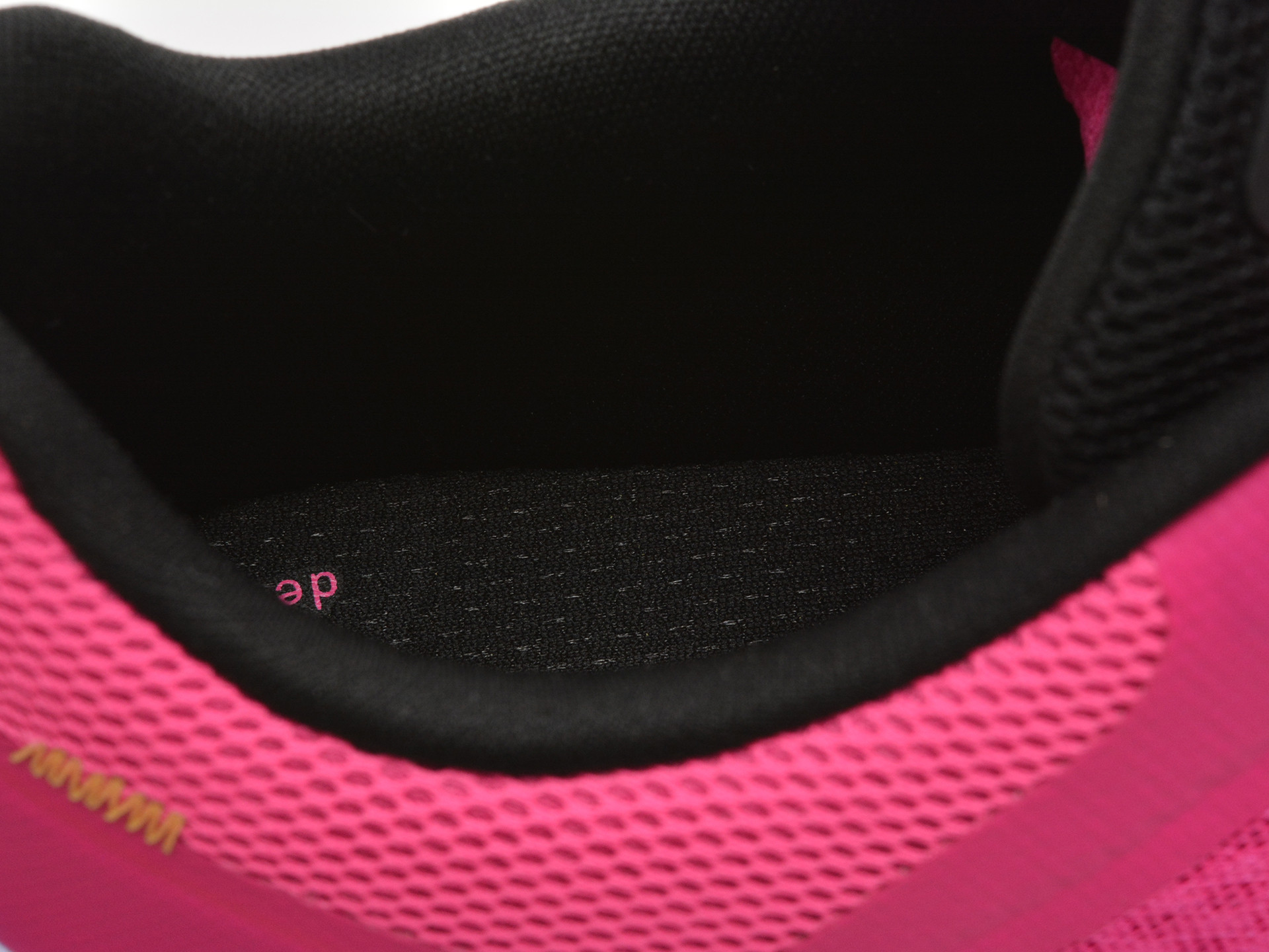 Pantofi sport SKECHERS roz, MAX CUSHIONING ENDEAVOUR, din material textil