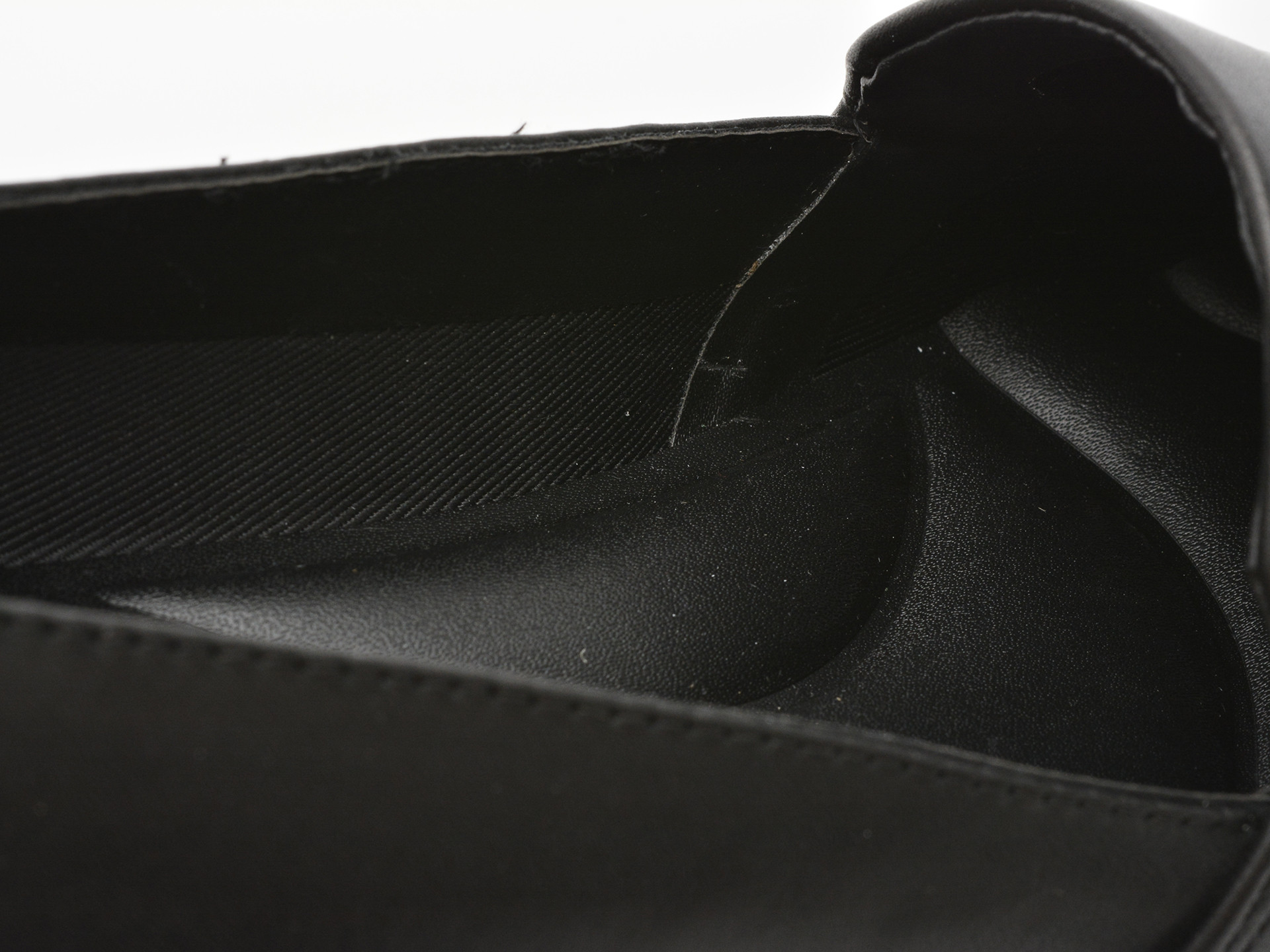 Pantofi ALDO negri, CARAELIA 001, din piele naturala