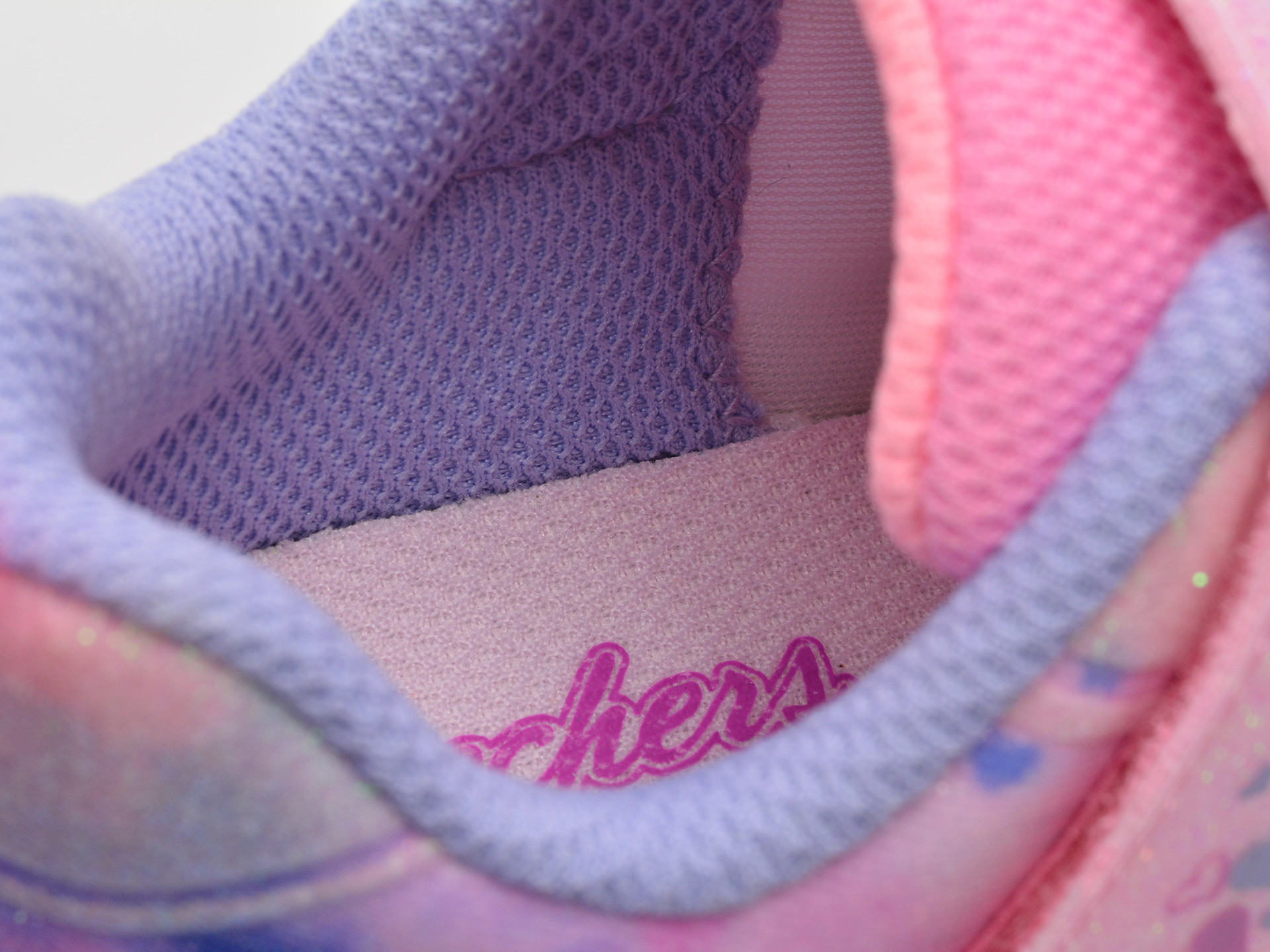 Pantofi sport skechers roz eternal heart lights din material textil kzlzj1111yk302696n