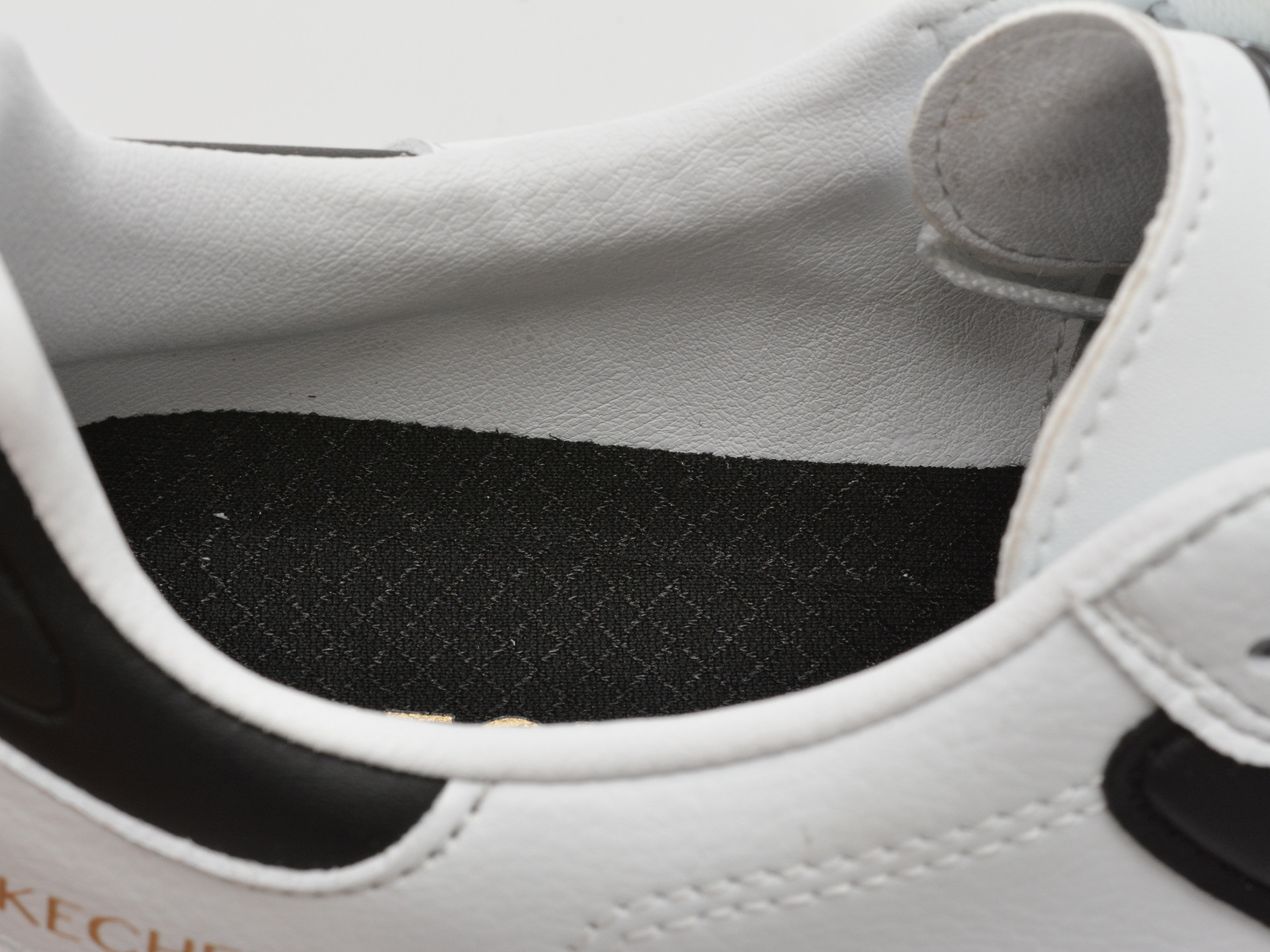 Pantofi sport SKECHERS alb-negru, HOTSHOT, din piele ecologica