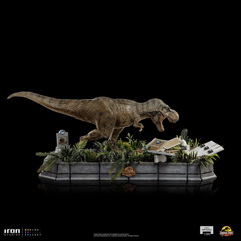 Jurassic Park Demi Art Scale Statue 1/20 T-Rex attacks Donald Gennaro 30 cm