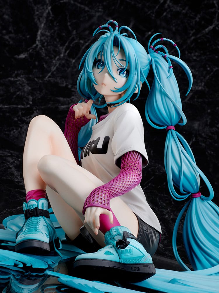 Hatsune Miku Statue 1/4 Yoneyama Mai The Latest Street Style 