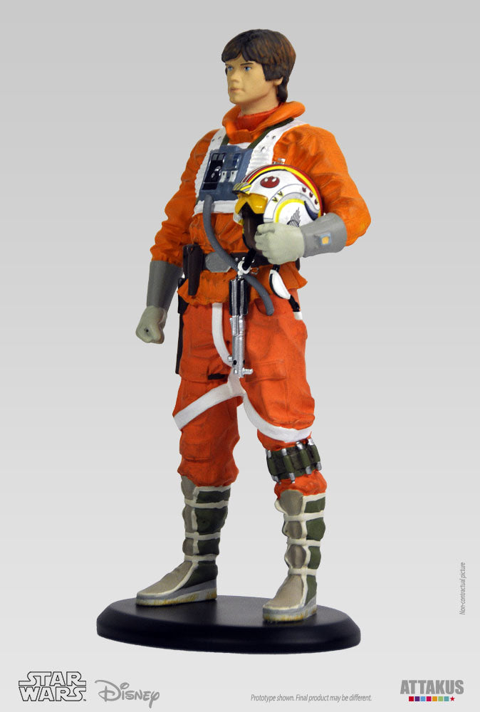 Collectible Statue Luke Snowspeeder - Star Wars