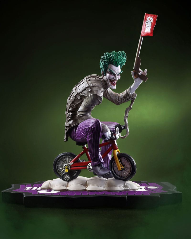 DC Direct Resin Statue 1/10 The Joker: Purple Craze - The Joker by Kaare Andrews 18 cm