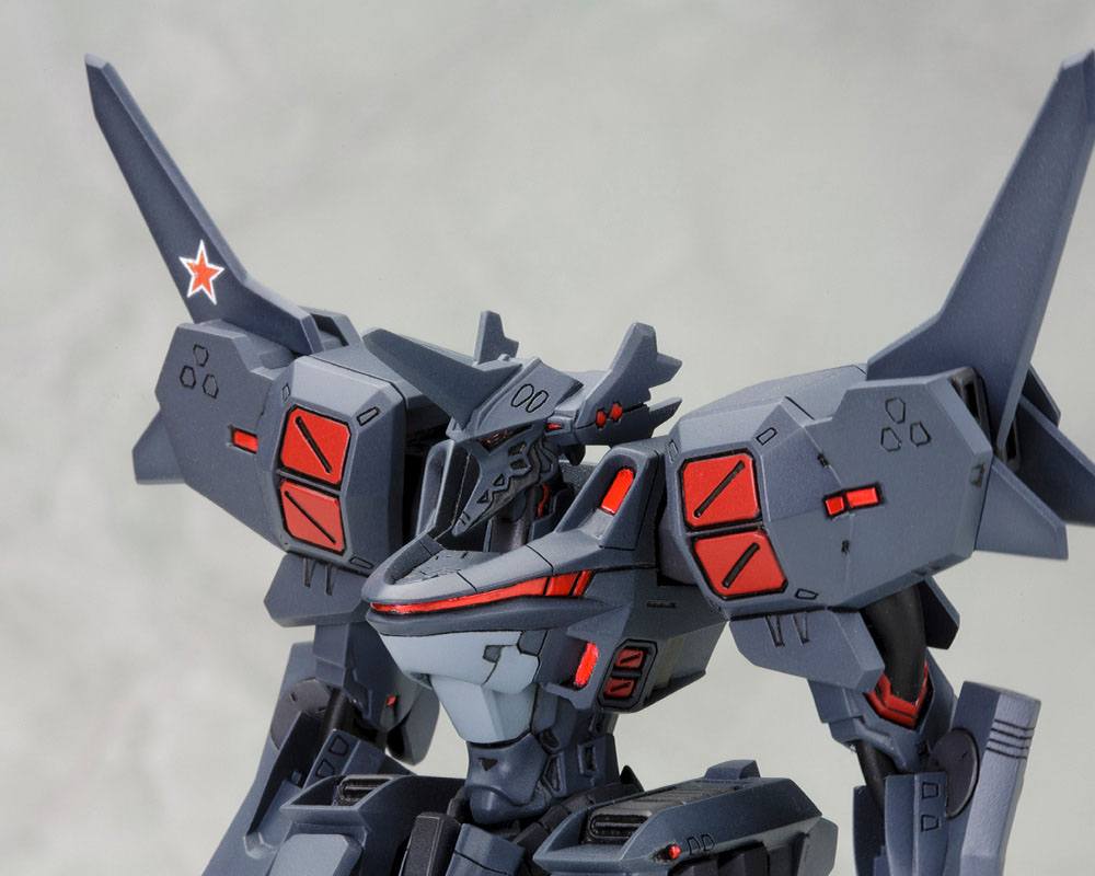 Muv-Luv Alternative Total Eclipse Plastic Model Kit 1/144 SU-47 Berkut 14 cm