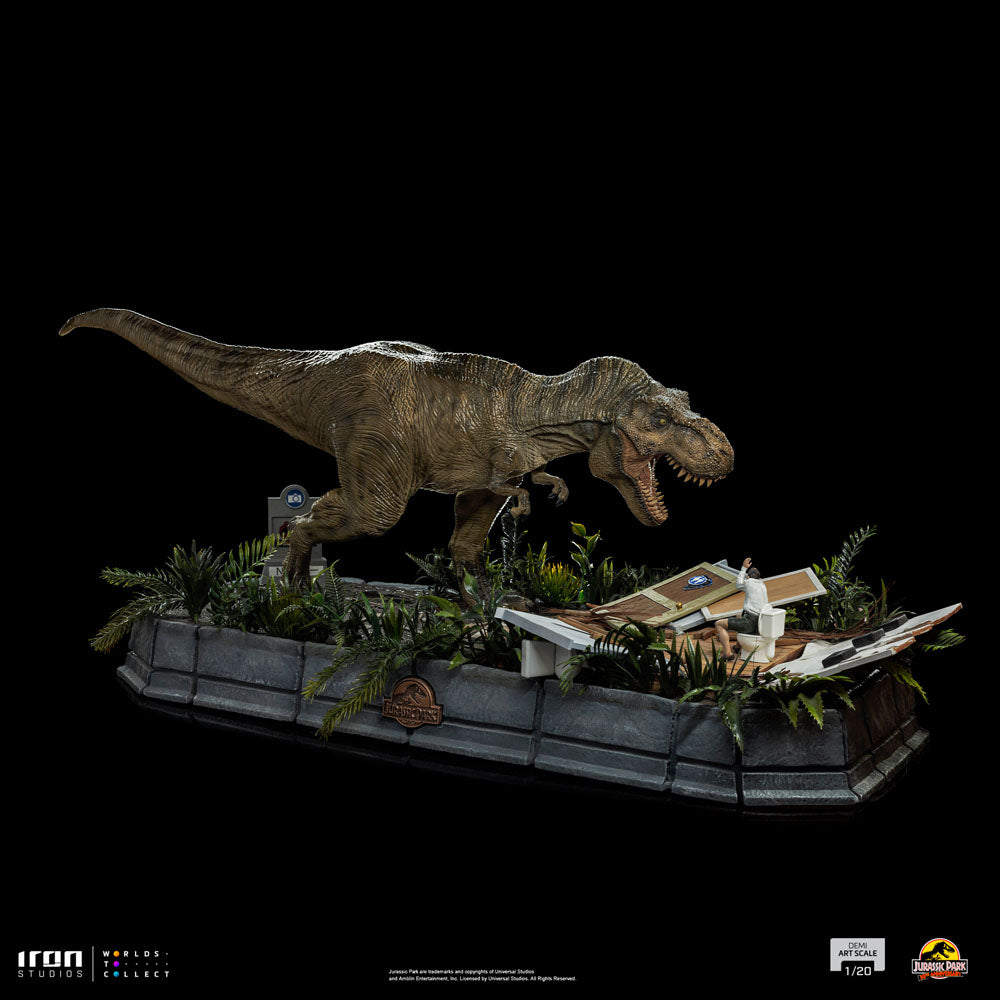 Jurassic Park Demi Art Scale Statue 1/20 T-Rex attacks Donald Gennaro 30 cm