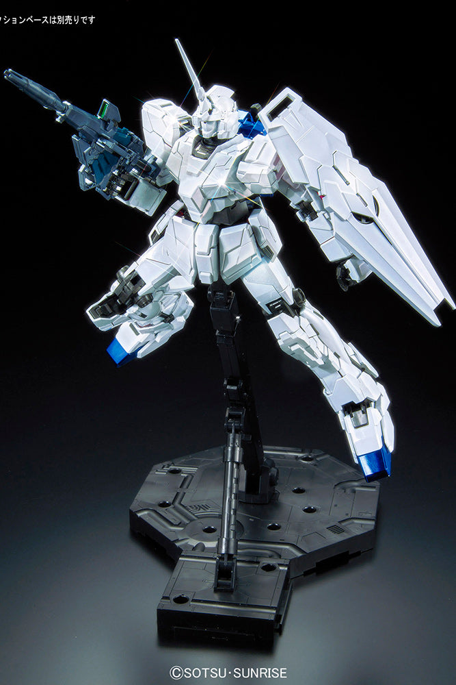 MG Gundam Unicorn Red/Grn F Titan 1/100