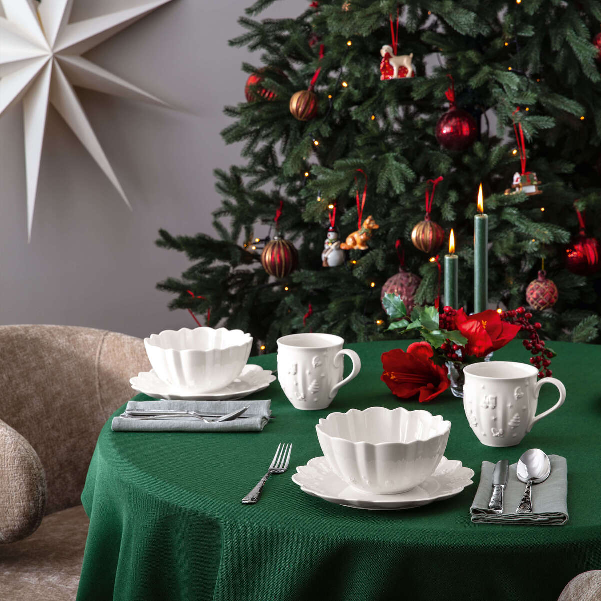 Toy's Delight Royal Classic Dinnerware set