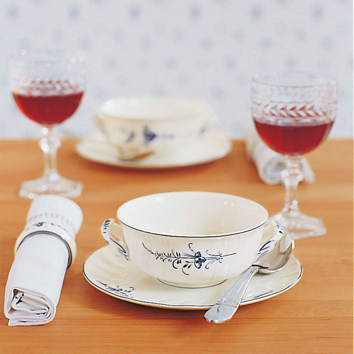 Vieux Luxembourg Suppen-Untertasse / 1 Stück