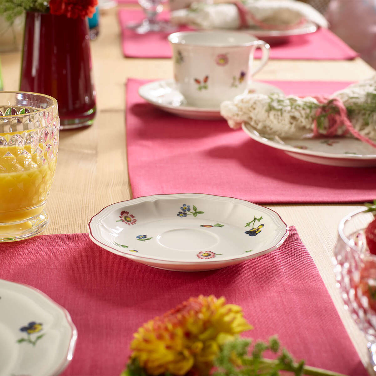 Petite Fleur Kaffee-Untertasse / 1 Stück