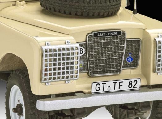 Сглобяем модел Revell - Land Rover Series III LWB