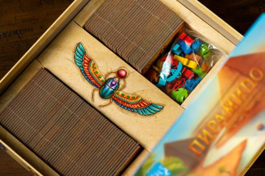 Настолна игра: Пирамидо