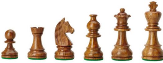 Фигурки за шах от палисандър