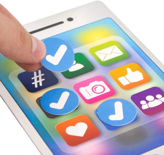 Игра Professor Puzzle: #SocialBingo