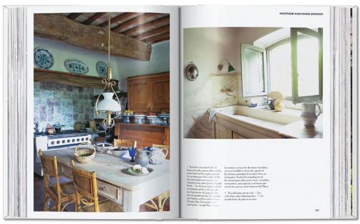 Living in Tuscany. 40th Ed.