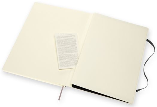 Черен тефтер Moleskine Classic Black в размер A4 с меки корици и листа на малки квадратчета