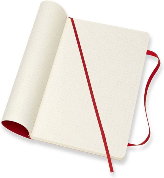 Класически червен тефтер Moleskine Scarlet Red с меки корици и страници на точки