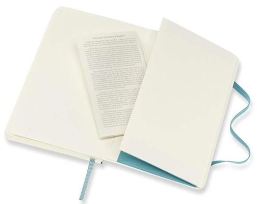 Джобен пастелносин тефтер Moleskine Classic Reef Blue с меки корици и линирани страници