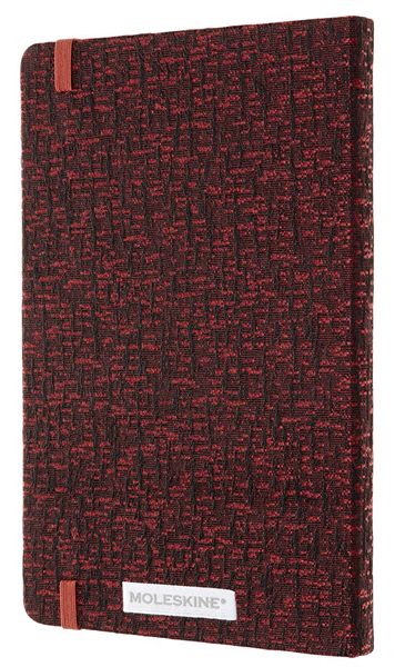 Тефтер Moleskine Limited Editions Blend Collection Red Tissu с твърди корици и линирани страници