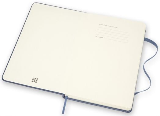 Кожен класически тефтер Moleskine Classic Leather Blue с твърди корици и листа на широки редове