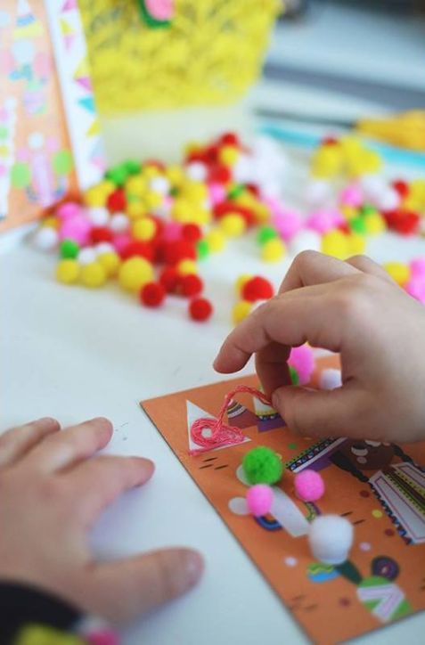 Креативен комплект с помпони Janod - Лама