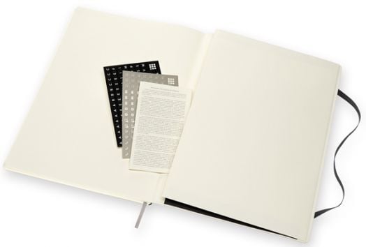 Черен тефтер Moleskine Pro Collection A4 Black с меки корици