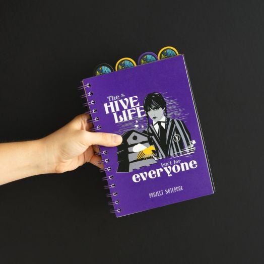 Тефтер Grupo Erik Wednesday A5 със спирала и 4 разделителя