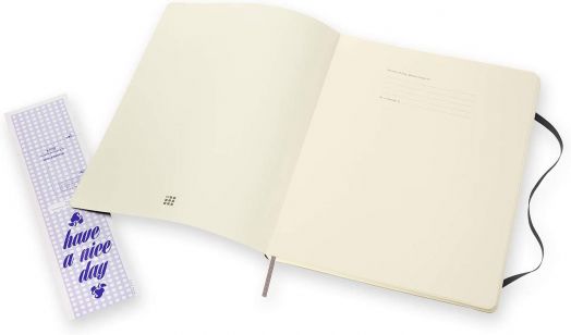 Черен тефтер Moleskine Classic Black A4 с меки корици и линирани листа