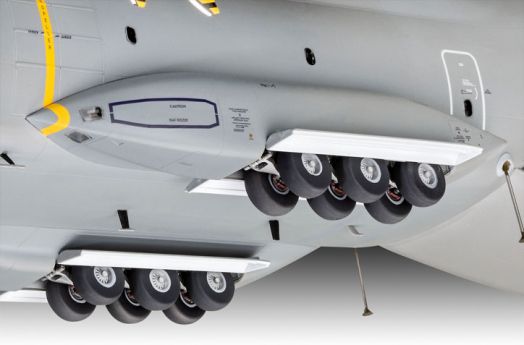 Сглобяем модел Revell - Самолет Airbus A400M Atlas Raf
