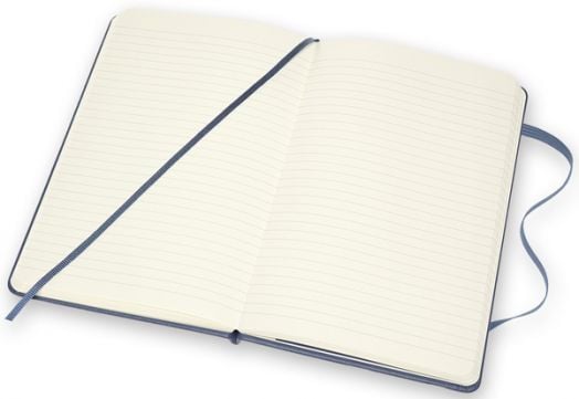 Кожен класически тефтер Moleskine Classic Leather Blue с твърди корици и листа на широки редове