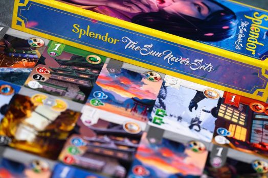 Разширение за настолна игра Splendor: The Sun Never Sets