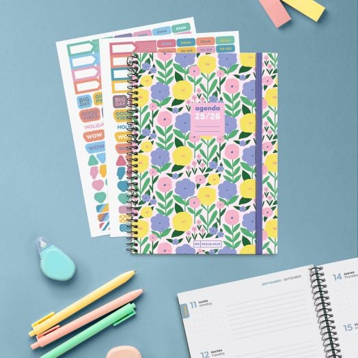 Седмичен тефтер - органайзер Miquelrius Blossom от септември 2025 до юни 2026 г.
