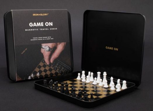 Игра Iron & Glory - Магнитен шах