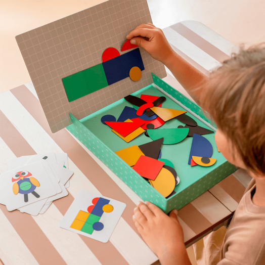 Магнитна игра Apli Kids - Фигури